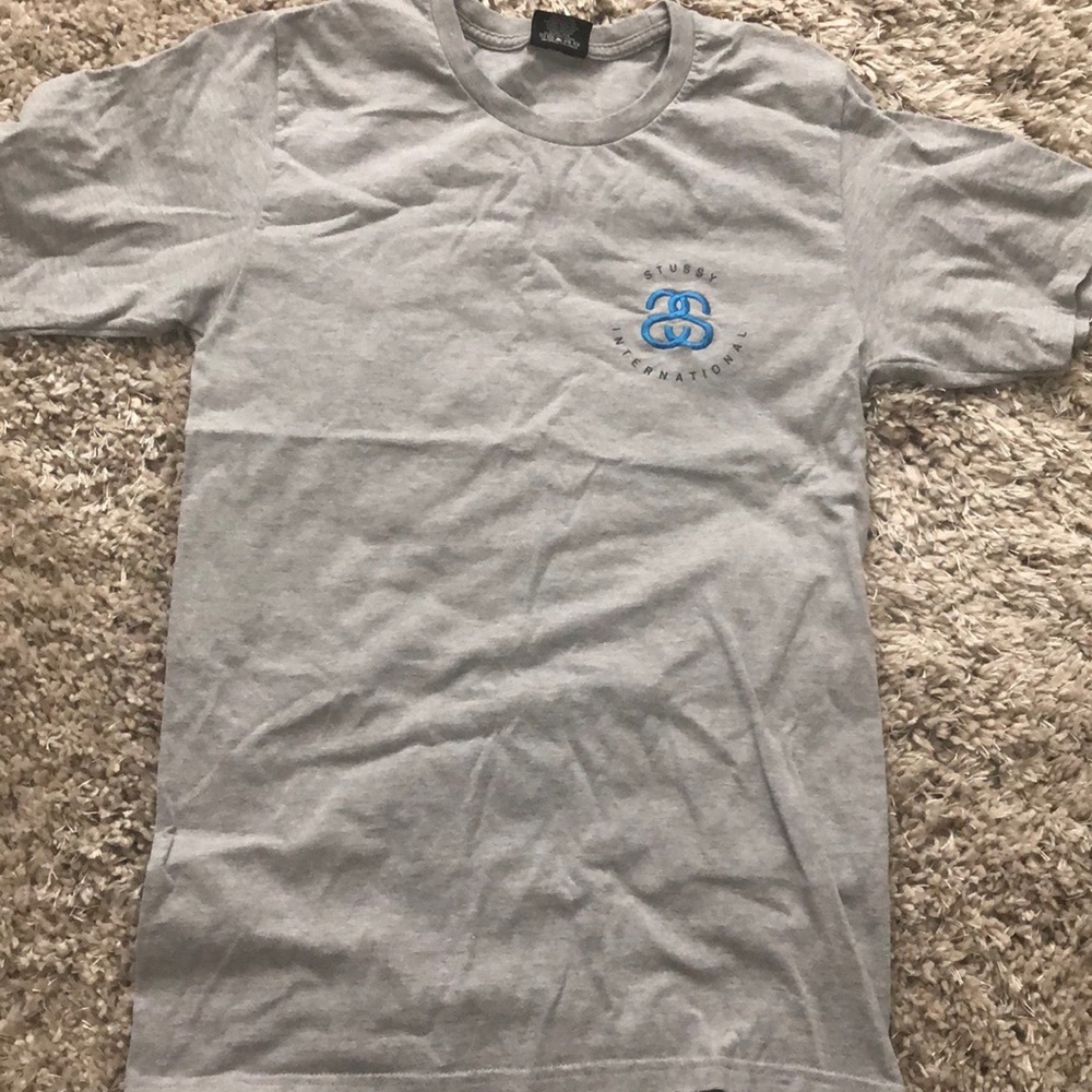 STUSSY T-SHIRT
